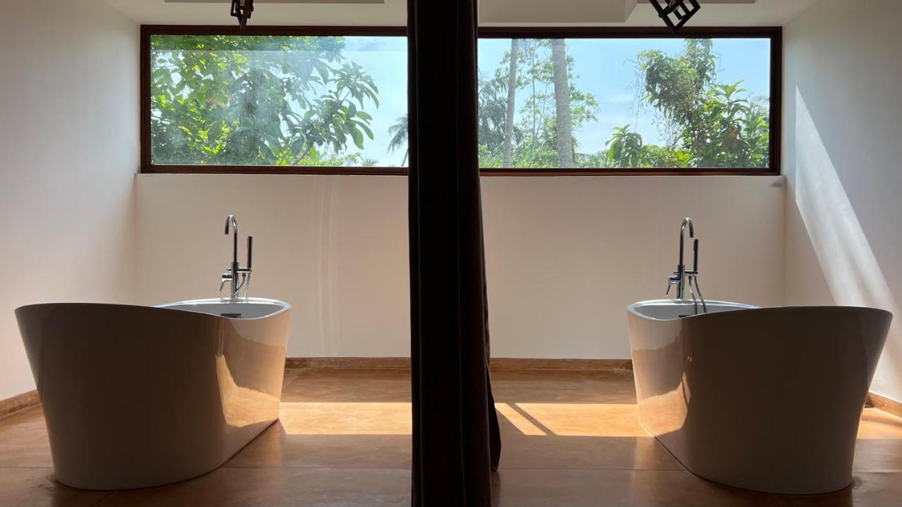 Palm Garden Ayurveda Resort อาฮานกามา ภายนอก รูปภาพ